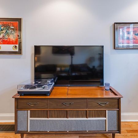 Bedroom In Thoughtfully Decorated East Passyunk Home Φιλαδέλφεια Εξωτερικό φωτογραφία