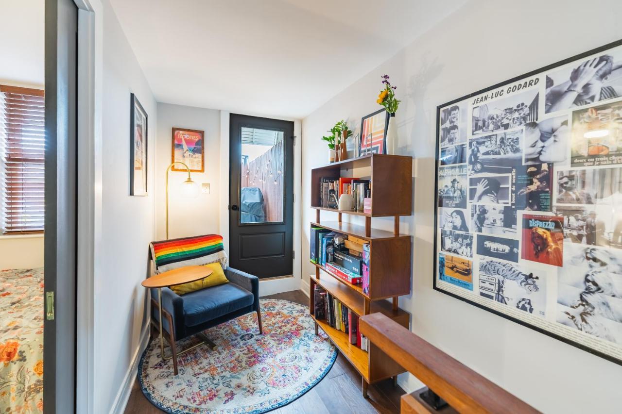 Bedroom In Thoughtfully Decorated East Passyunk Home Φιλαδέλφεια Εξωτερικό φωτογραφία