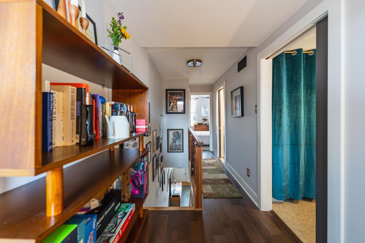 Bedroom In Thoughtfully Decorated East Passyunk Home Φιλαδέλφεια Εξωτερικό φωτογραφία