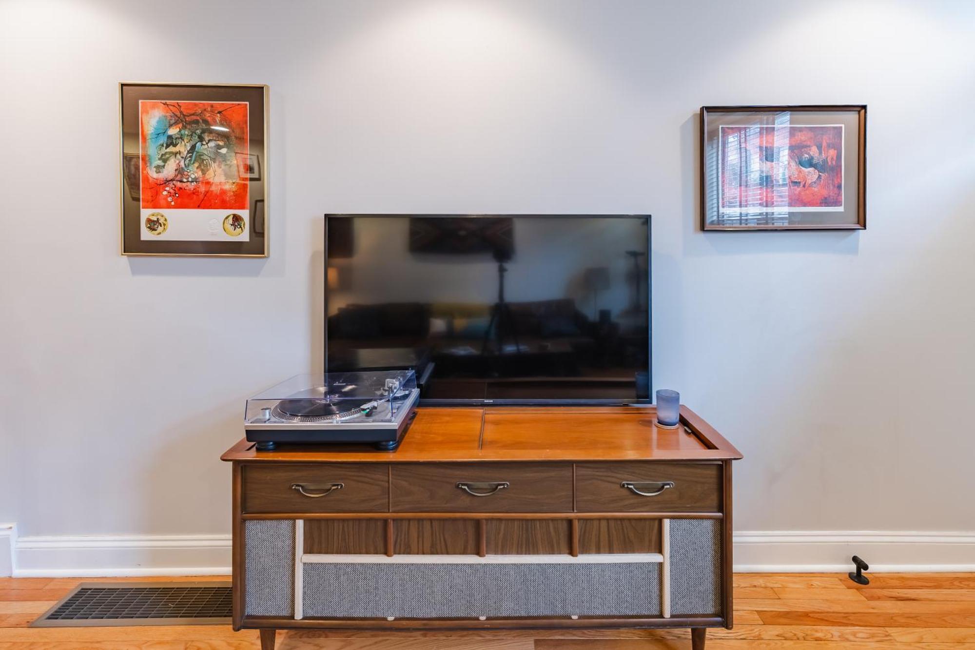 Bedroom In Thoughtfully Decorated East Passyunk Home Φιλαδέλφεια Εξωτερικό φωτογραφία